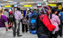 インドネシアで待ち行列に割り込まれると何故傷つくのか？