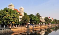 インドネシア語のプレゼンで間を持たせる接続詞と前置詞