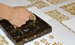 インドネシアの伝統ろうけつ染めであるバティックの製作工程