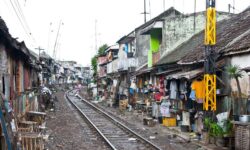 コロナ禍によるインドネシアでの貧困率と犯罪率の増加【物理的な移動制限がもたらす経済へのマイナス影響】